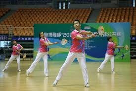 大卫·佛里斯在世界大赛第六战三垒安打助红雀续命，被评为百年最佳瞬间之一